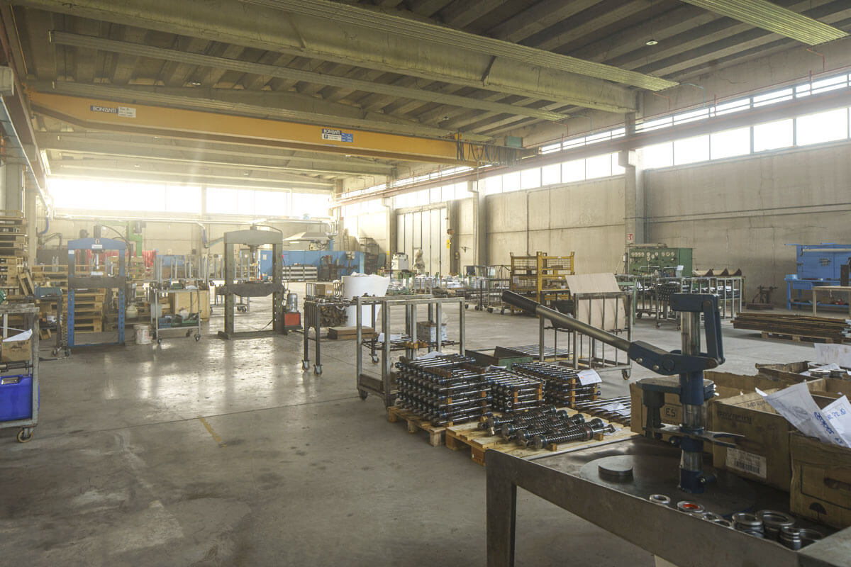 Salari Hydraulic Cylinders - Produzione di cilindri oleodinamici