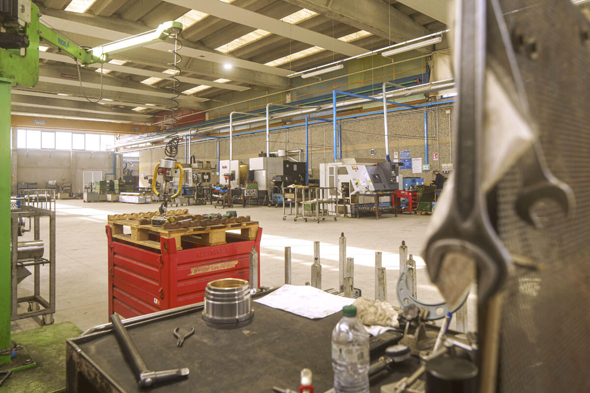 Salari Hydraulic Cylinders - Produzione di cilindri oleodinamici