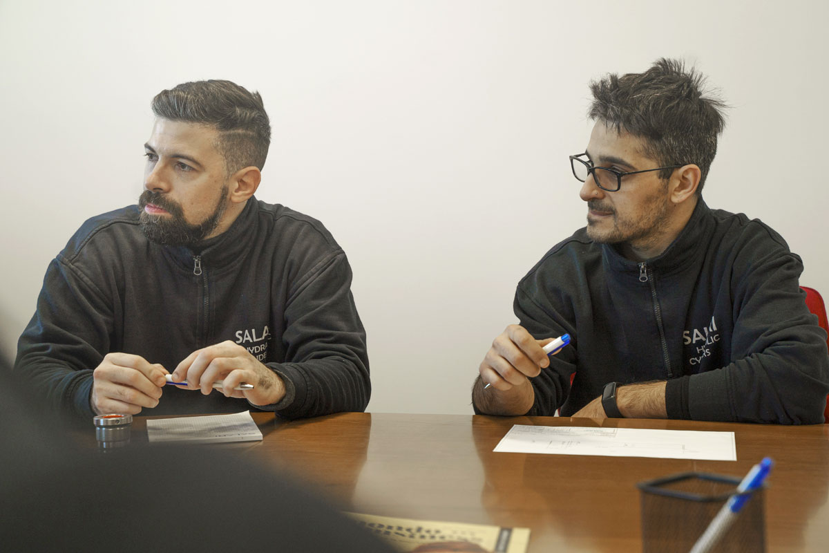 Salari Hydraulic Cylinders - Produzione di cilindri oleodinamici